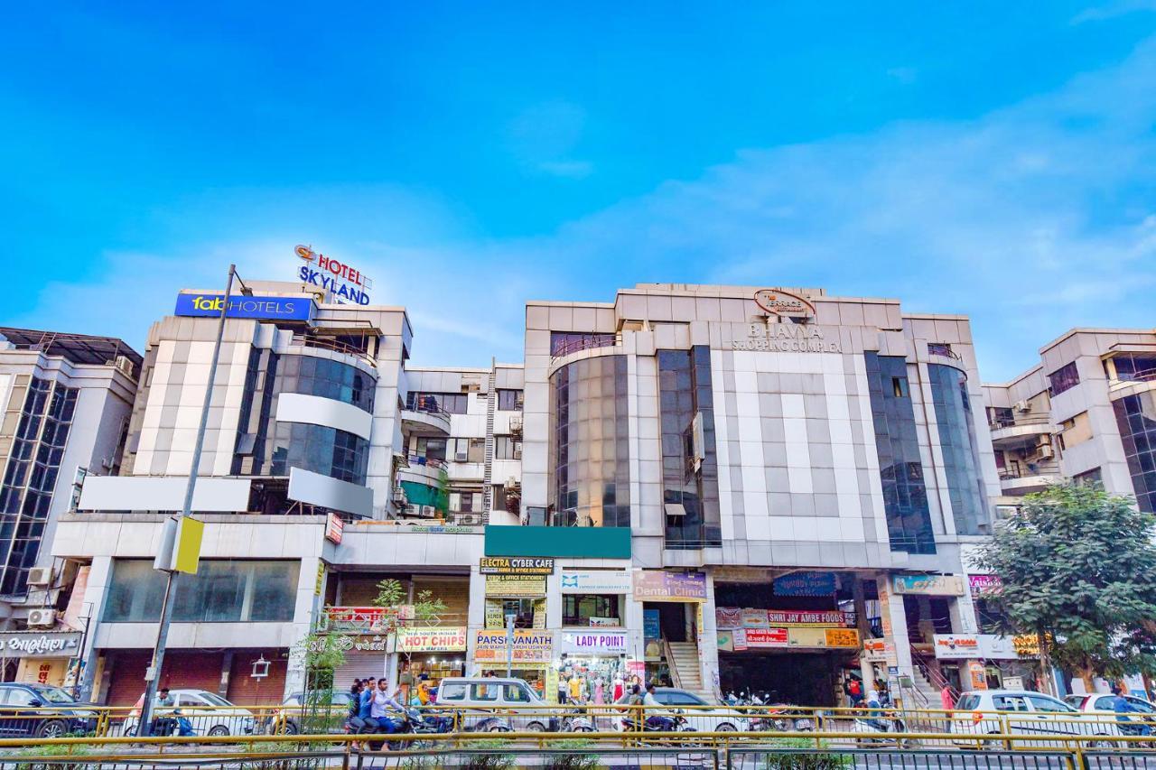 Fabhotel Skyland Ahmedabad Exterior foto